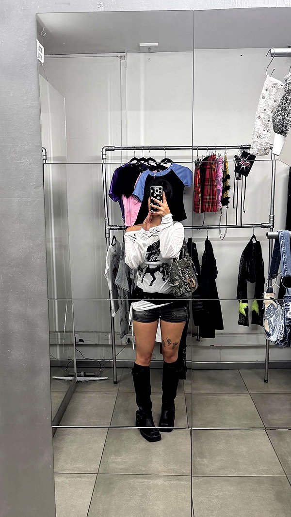 connie.01j instagram image archive image