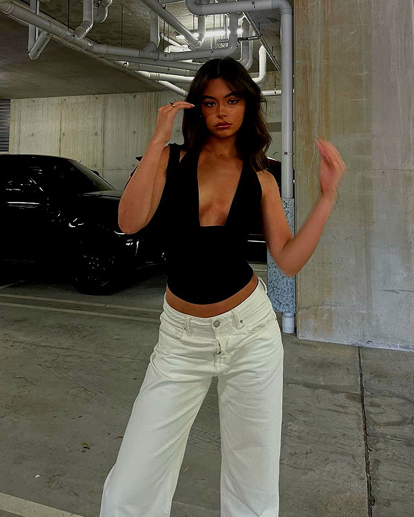 oliviaphillipps instagram image archive image