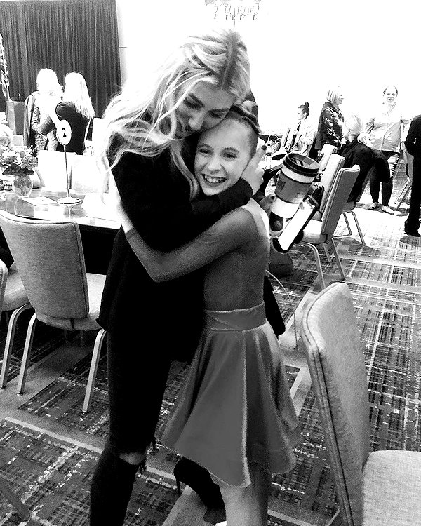 ellianawalmsley instagram image archive image