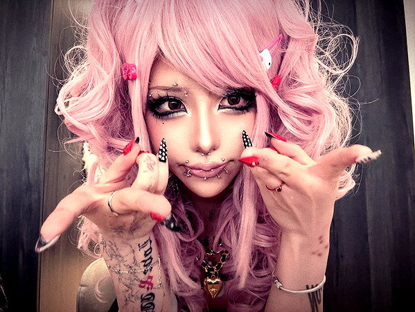 fish_fingiiies instagram image archive image