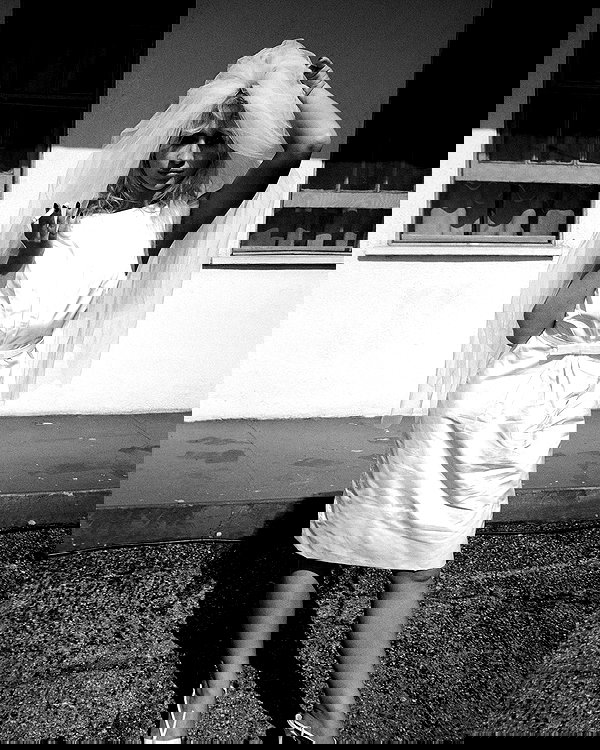 sabrinacarpenter sabrinacarpenter archive image