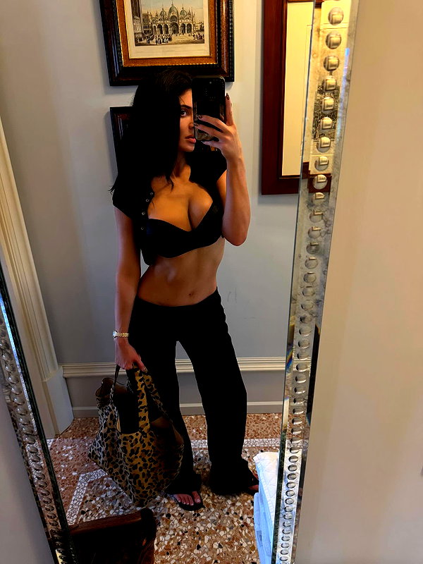 kyliejenner instagram image archive image
