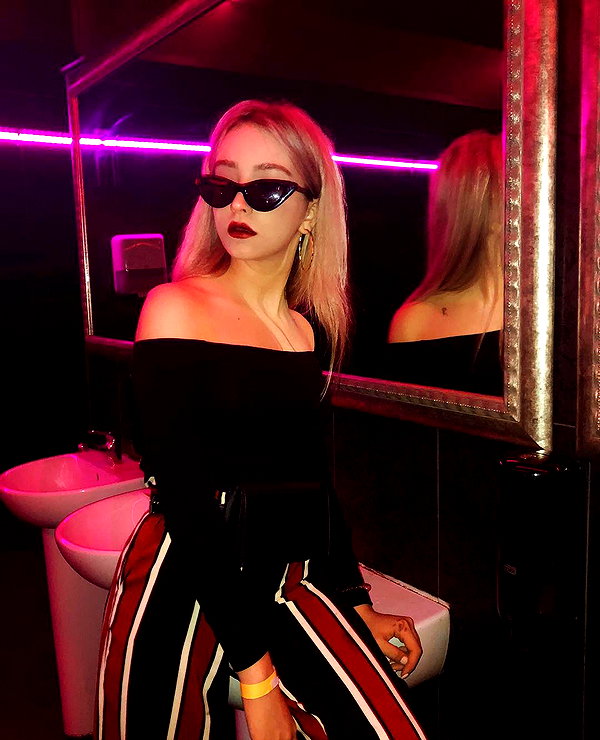 veroni22ka instagram image archive image