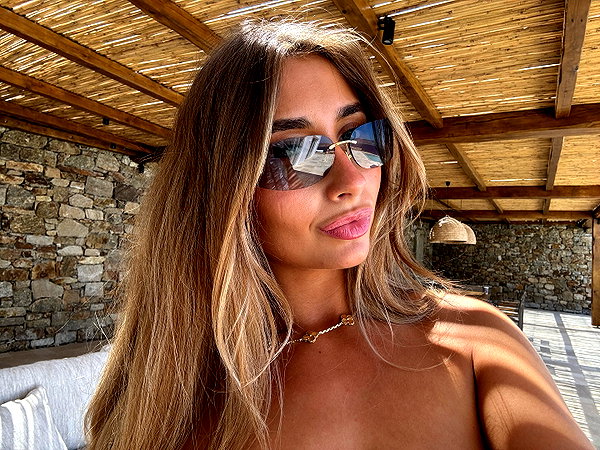 lilyphillip_s instagram image archive image