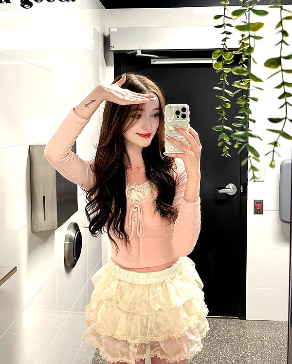 1uvgabi instagram image archive image