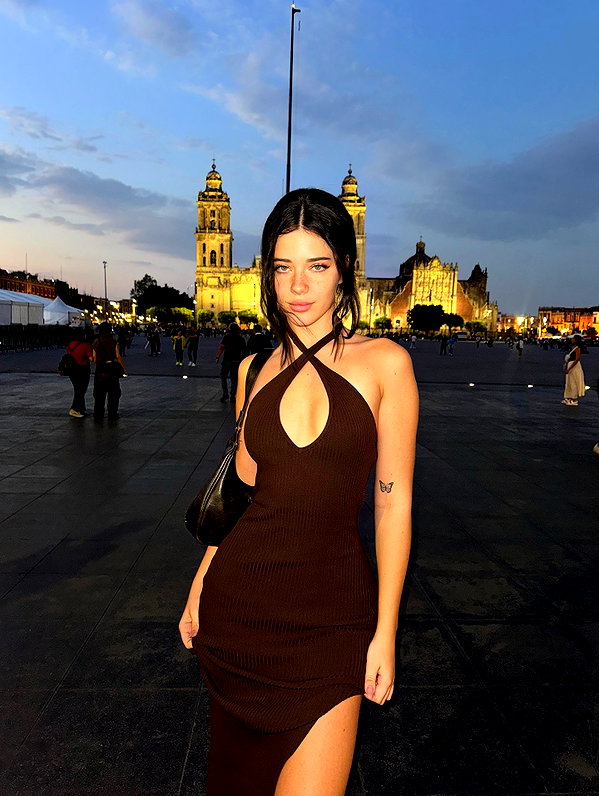 vanessa.rhd instagram image archive image