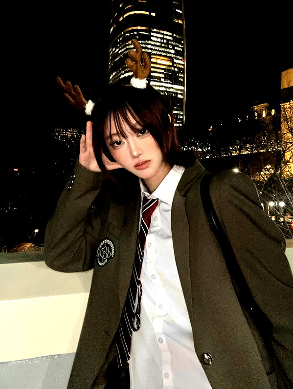 esnioughxx._y2 instagram image archive image
