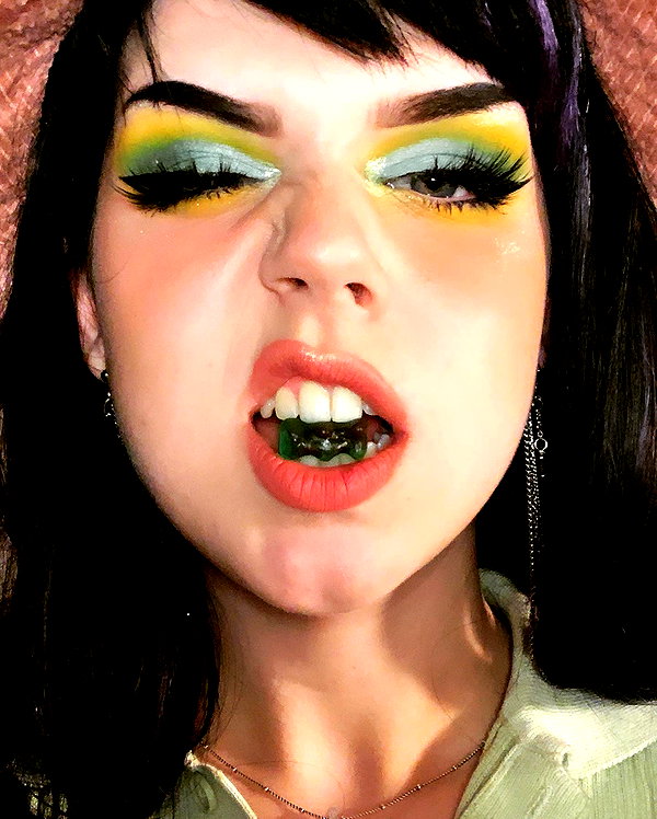 yeahimcaroline instagram image archive image