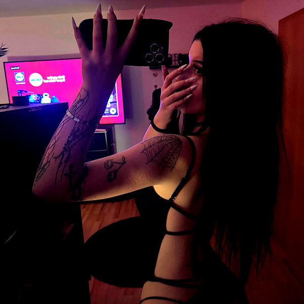 shawtysuzi instagram image archive image