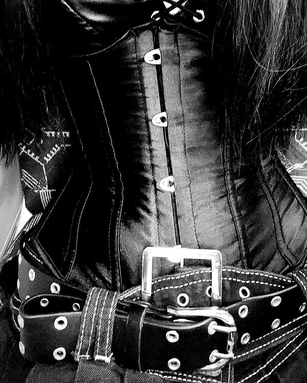 livindeadyaz2 instagram image archive image
