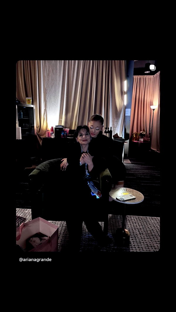 arianagrande instagram image archive image