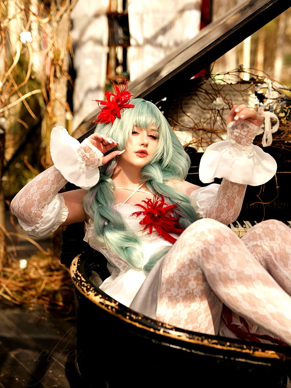 elfen0.2 instagram image archive image