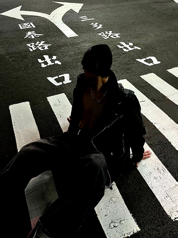 be_.xxz instagram image archive image