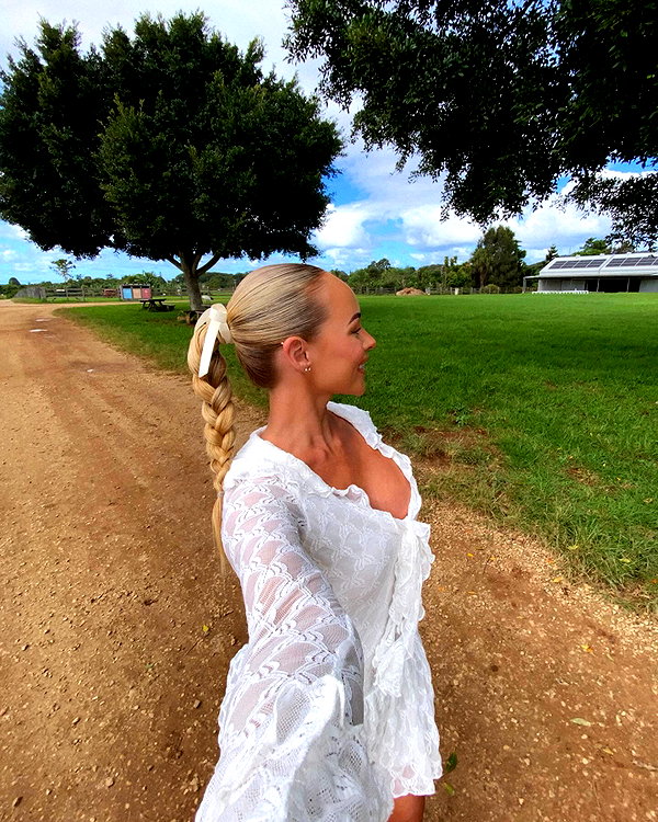 allieauton instagram image archive image