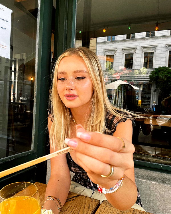 lilih instagram image archive image