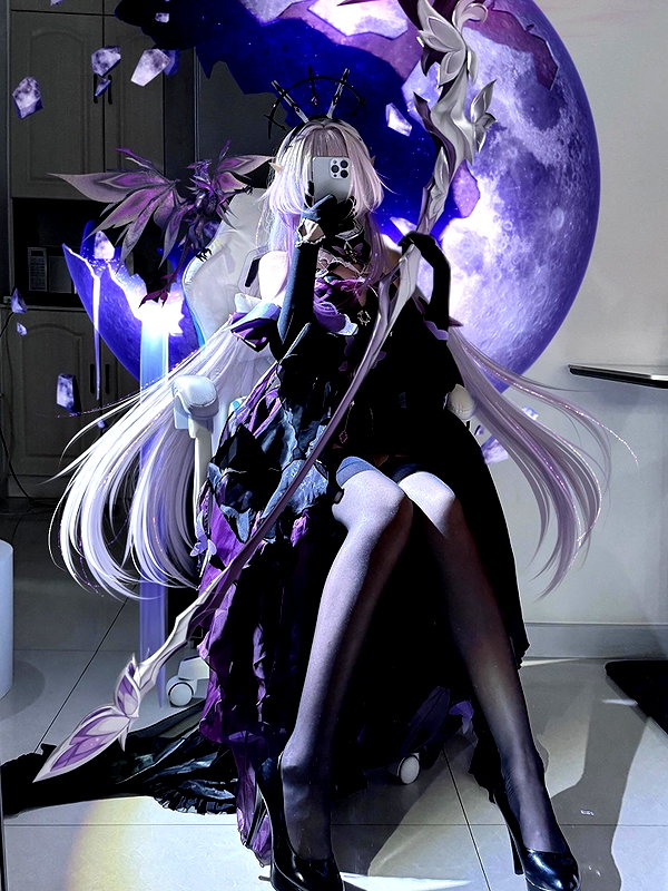 gallery_cosplayer instagram image archive image