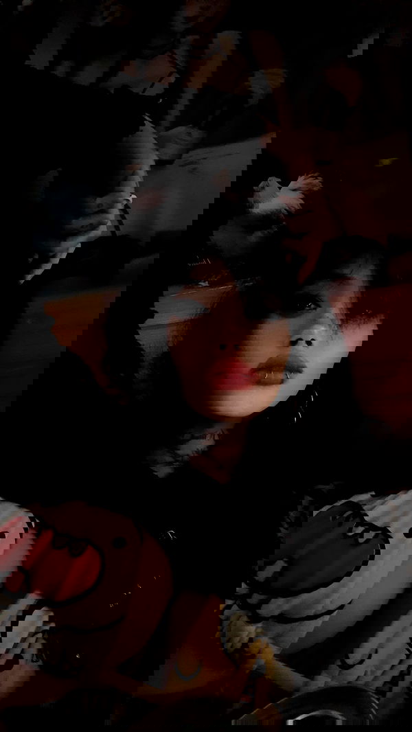 zommmbri zommmbri archive image