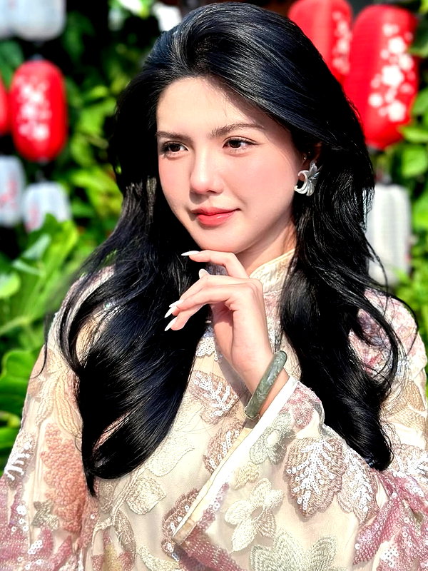 lyhythuedoxinh instagram image archive image
