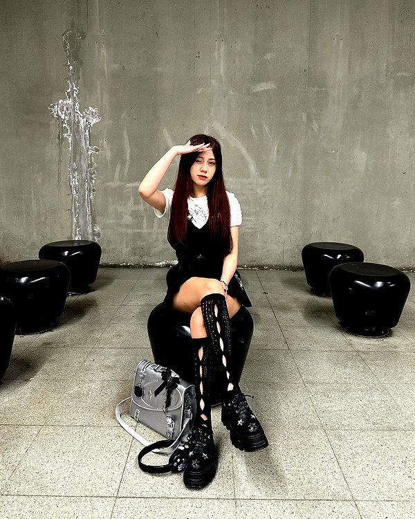 is2tian instagram image archive image