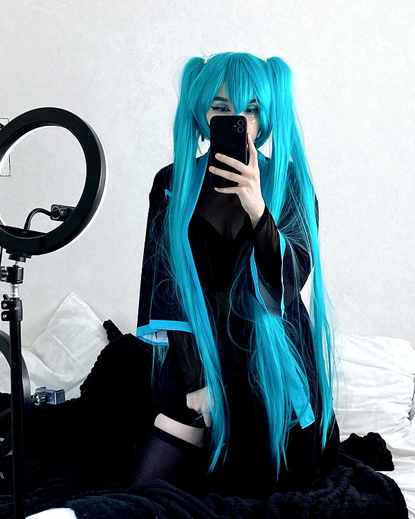 glowmoonshorty instagram image archive image