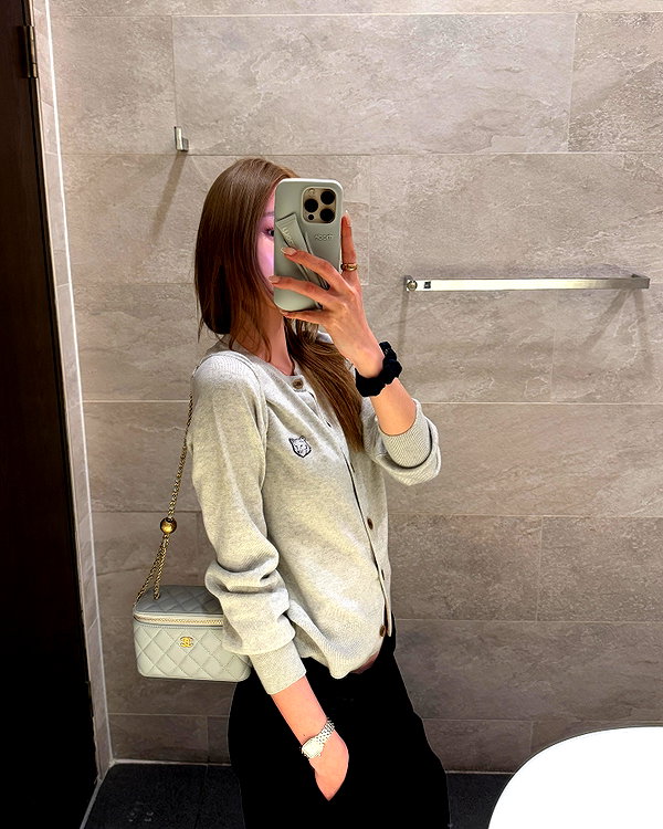 daxbin instagram image archive image