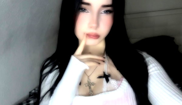 vioraxo instagram image archive image