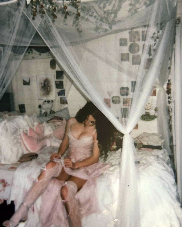 livia._.paige instagram image archive image