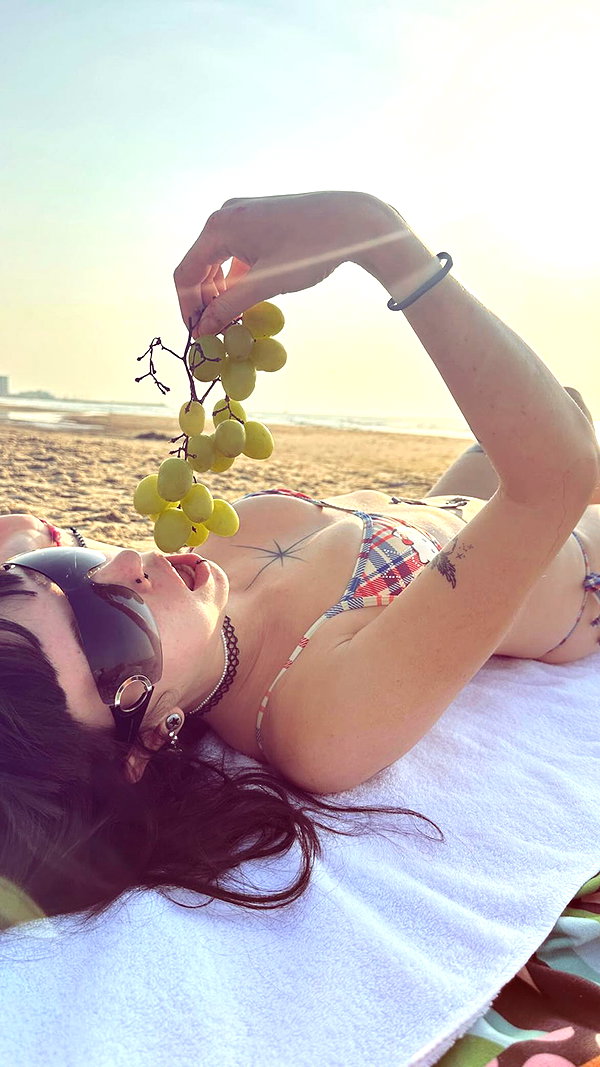 jade699x3 instagram image archive image