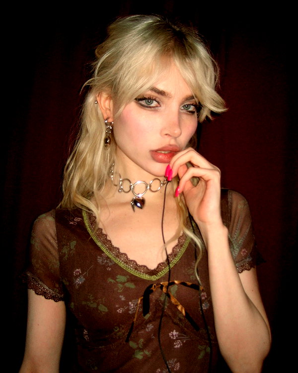 alien.hanna instagram image archive image