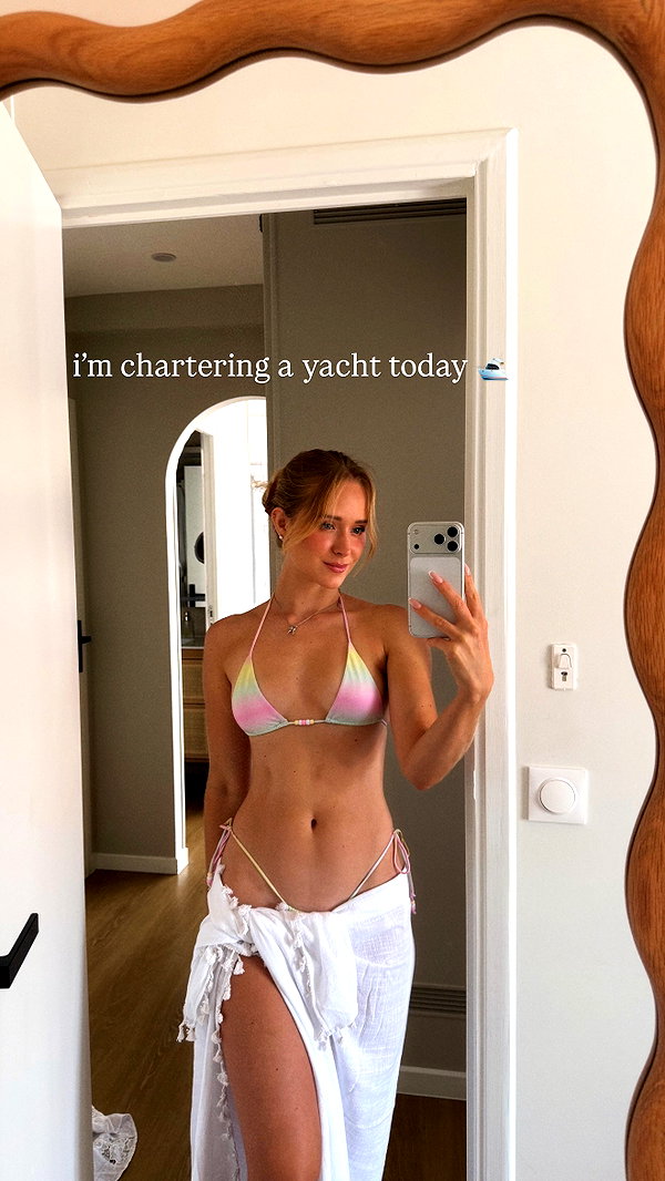 carolinezalog instagram image archive image