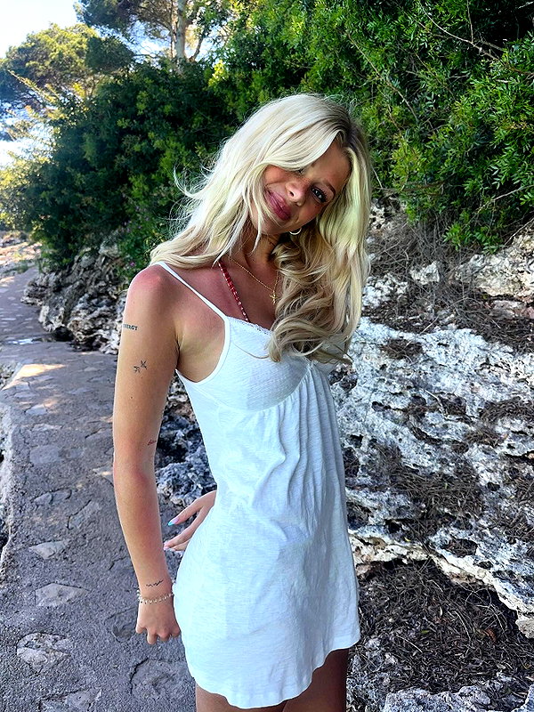 sophiecharlotth instagram image archive image
