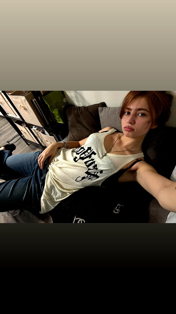 renatarrii instagram image archive image