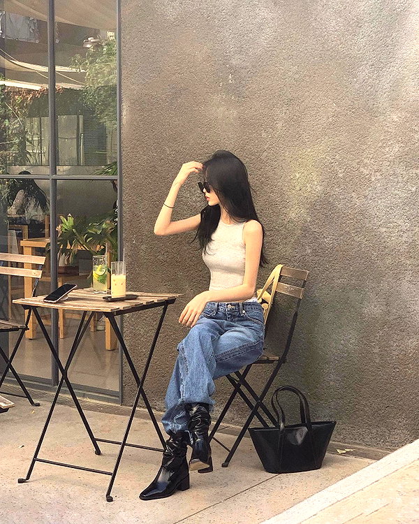 daxbin instagram image archive image