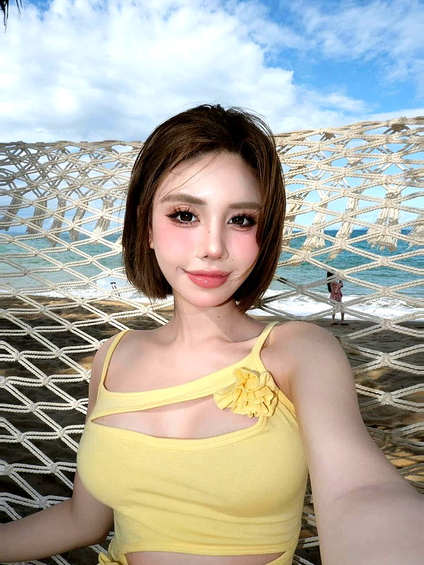 lyhythuedoxinh instagram image archive image
