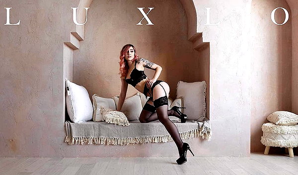 luxlo.xo instagram image archive image