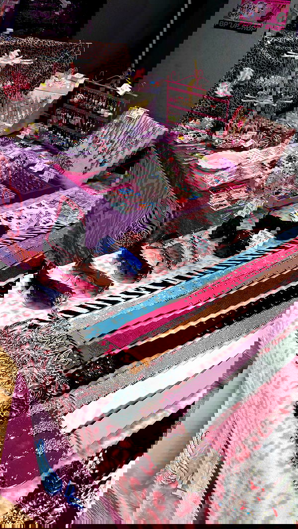 cyberangelz.shop image ~ Altpins