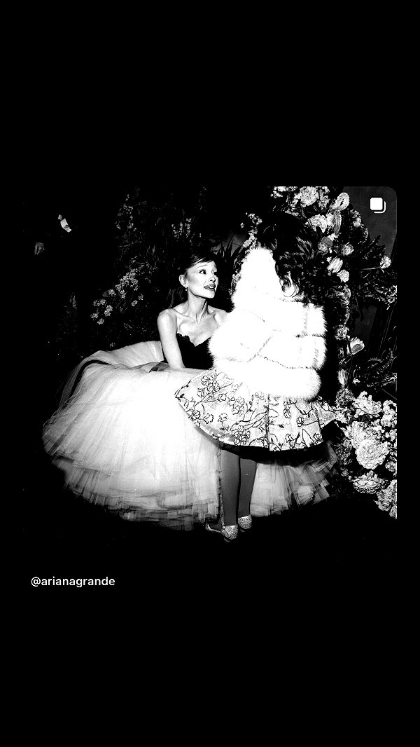arianagrande instagram image archive image