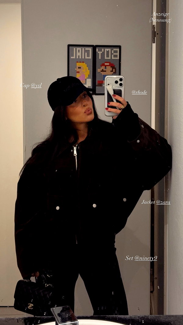 zoeliss instagram image archive image