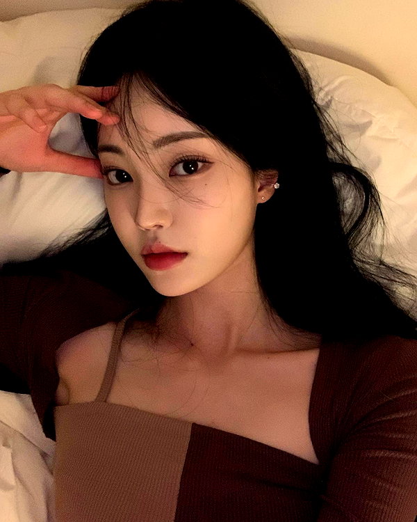 daxbin instagram image archive image
