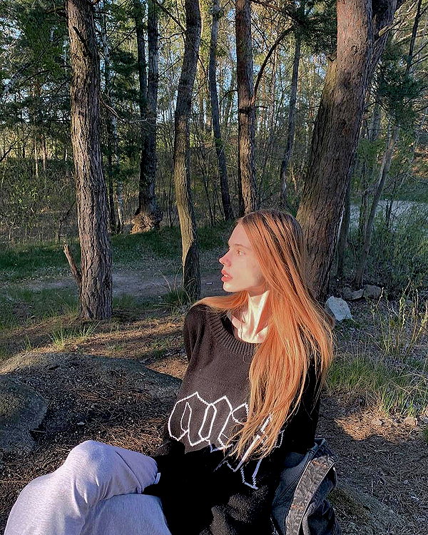alisen.mari instagram image archive image