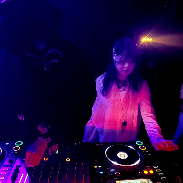 starzd3ad instagram image archive image