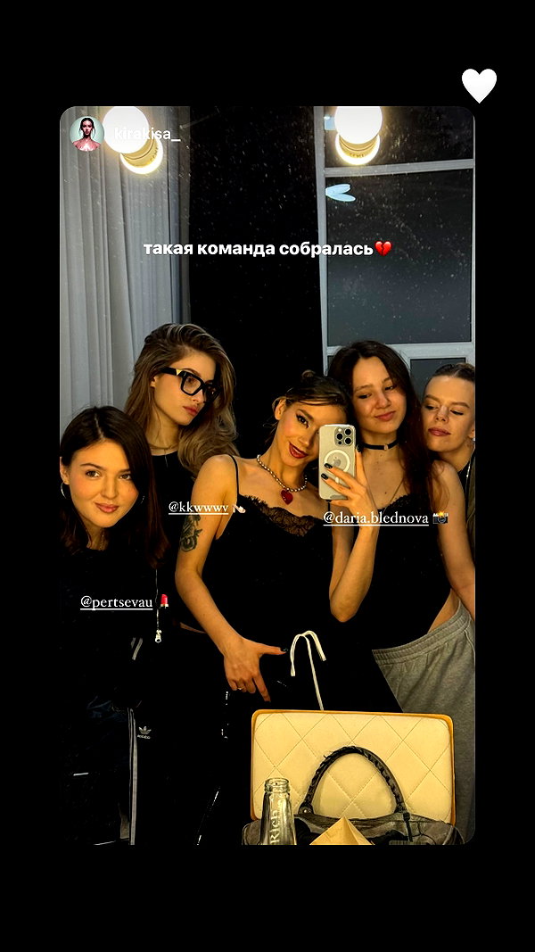 kkwwwv instagram image archive image