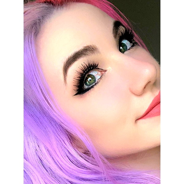 danielle.mercedie instagram image archive image