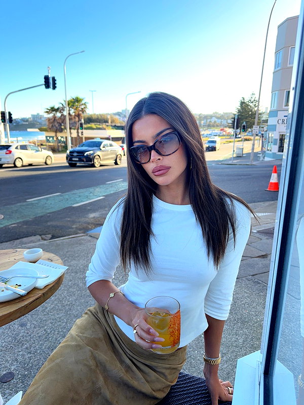 oliviaphillipps instagram image archive image