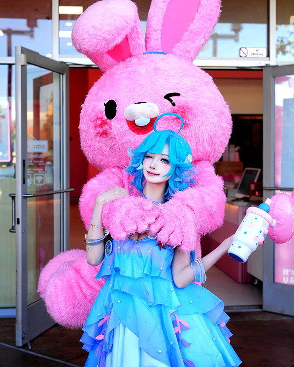 xier_cos instagram image archive image