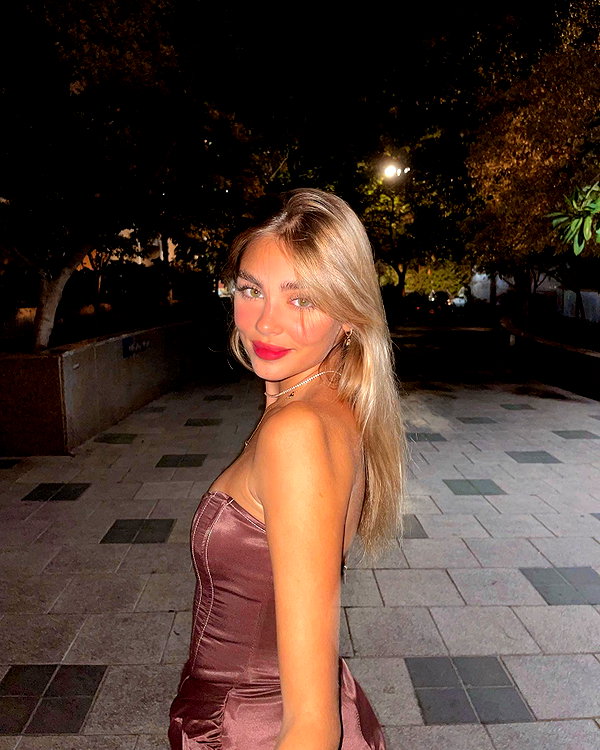 maya.keyy instagram image archive image