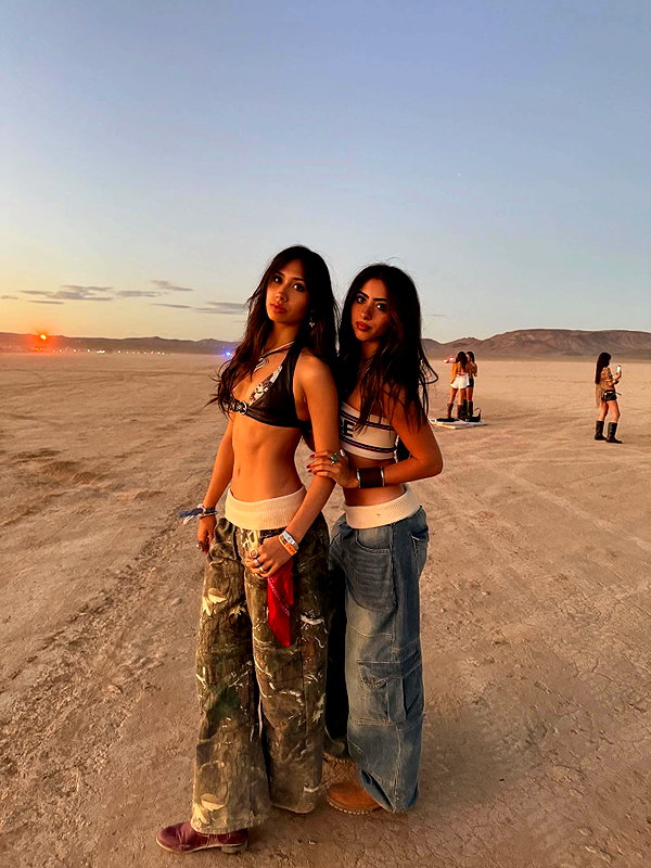 cait.knight instagram image archive image