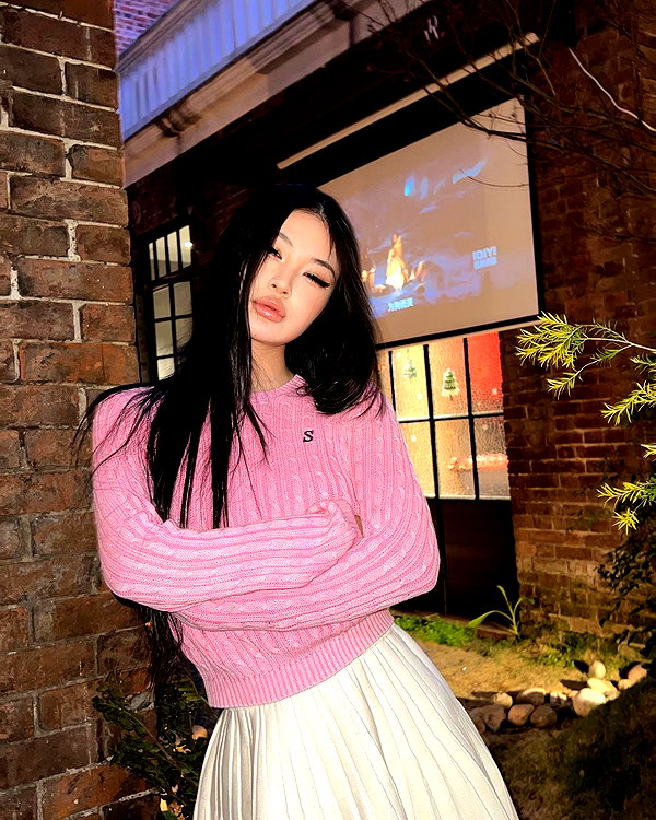ll.lu1s instagram image archive image