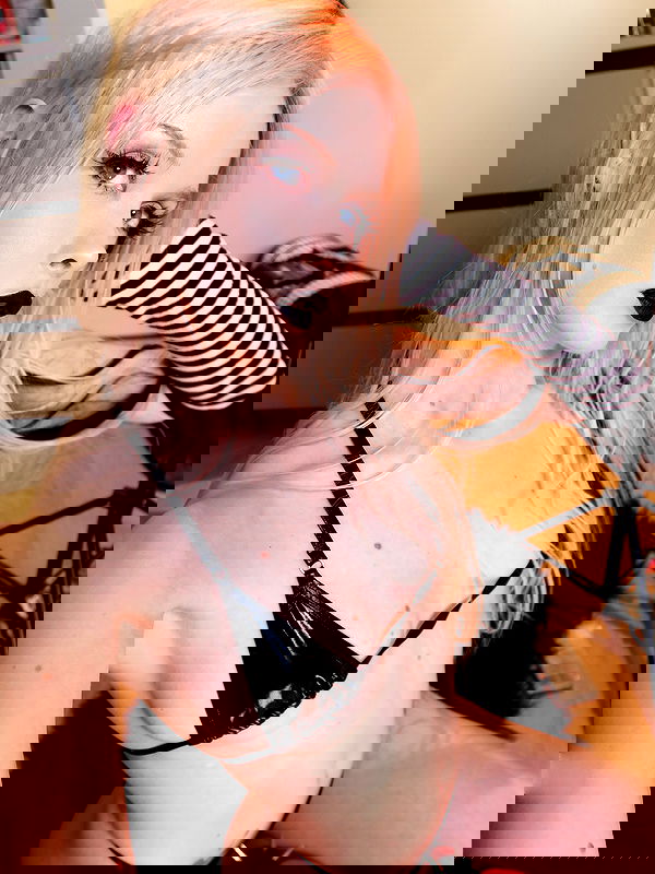 neondemoni neondemoni archive image