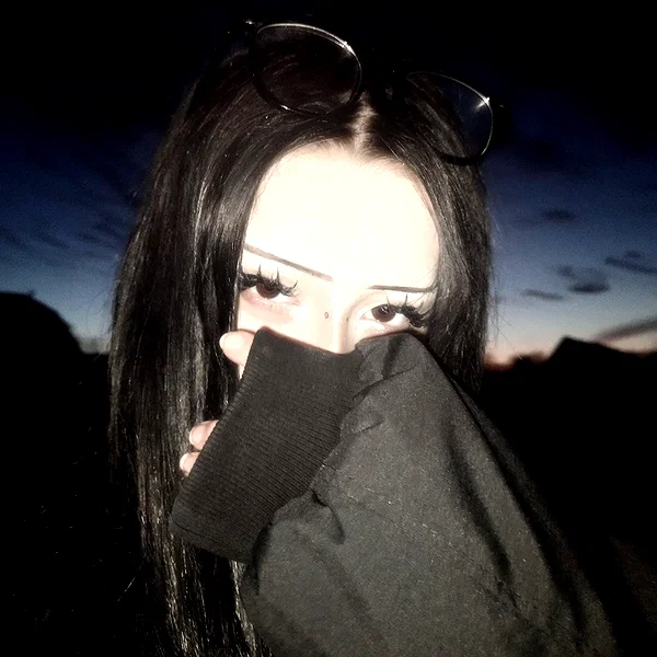 the_dark_pprincessa instagram image archive image